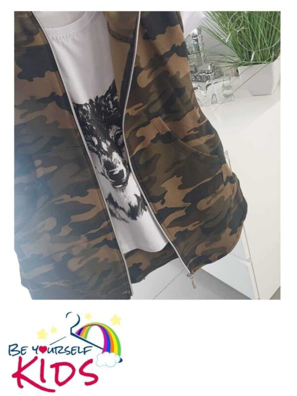 Three piece set, wolf, camouflage